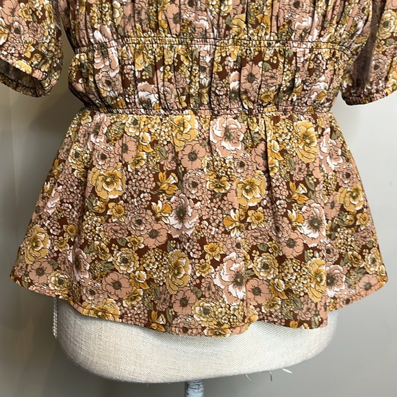 COLLECTIVE CONCEPTS (NWT) floral blouse - Picture 4 of 10